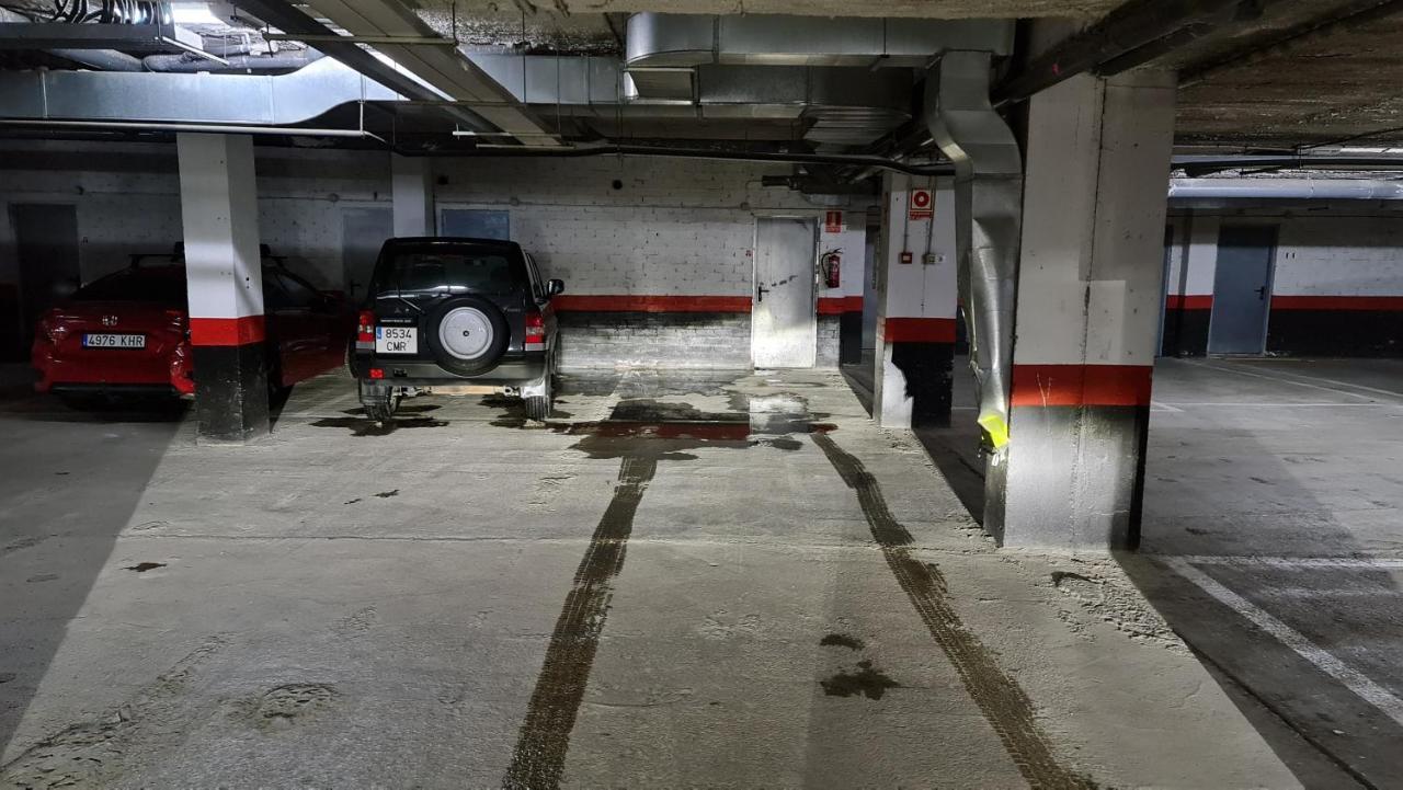 Tuhogarencerler Taquilla Parking En Pistas Appartement Buitenkant foto