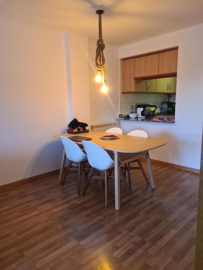Tuhogarencerler Taquilla Parking En Pistas Appartement Buitenkant foto