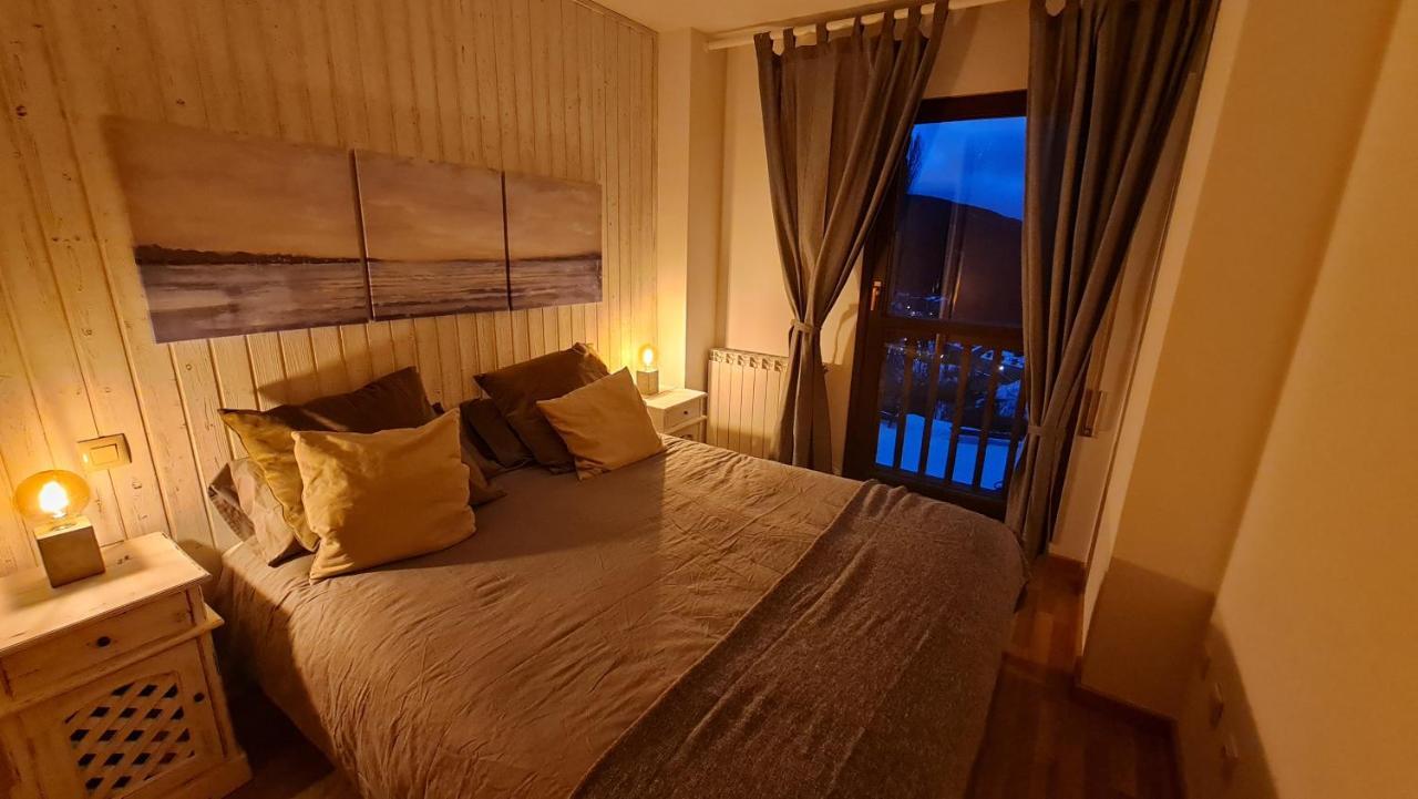 Tuhogarencerler Taquilla Parking En Pistas Appartement Buitenkant foto